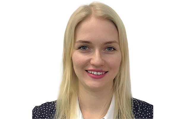 Ткаченко	Юлия Олеговна