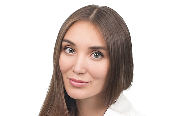 Поздышева (Ахметова) Кристина Артуровна